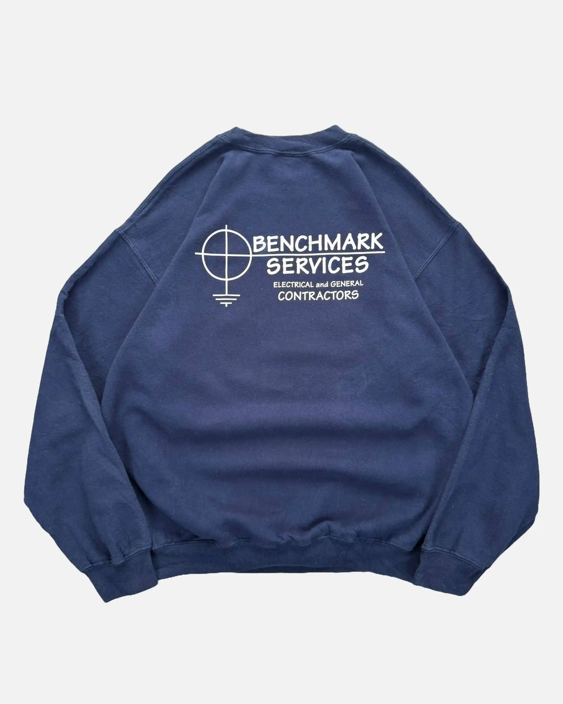 VINTAGE BENCHMARK CREWNECK - L