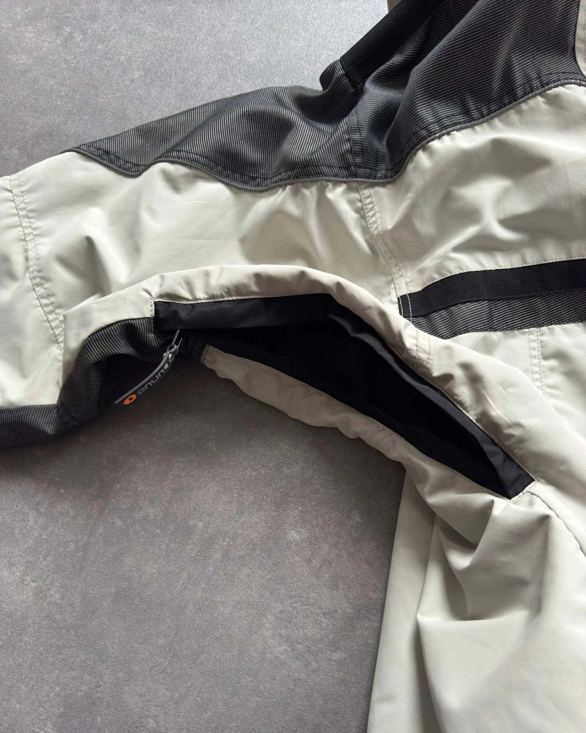 VINTAGE SKI/SNOWBOARD JACKET