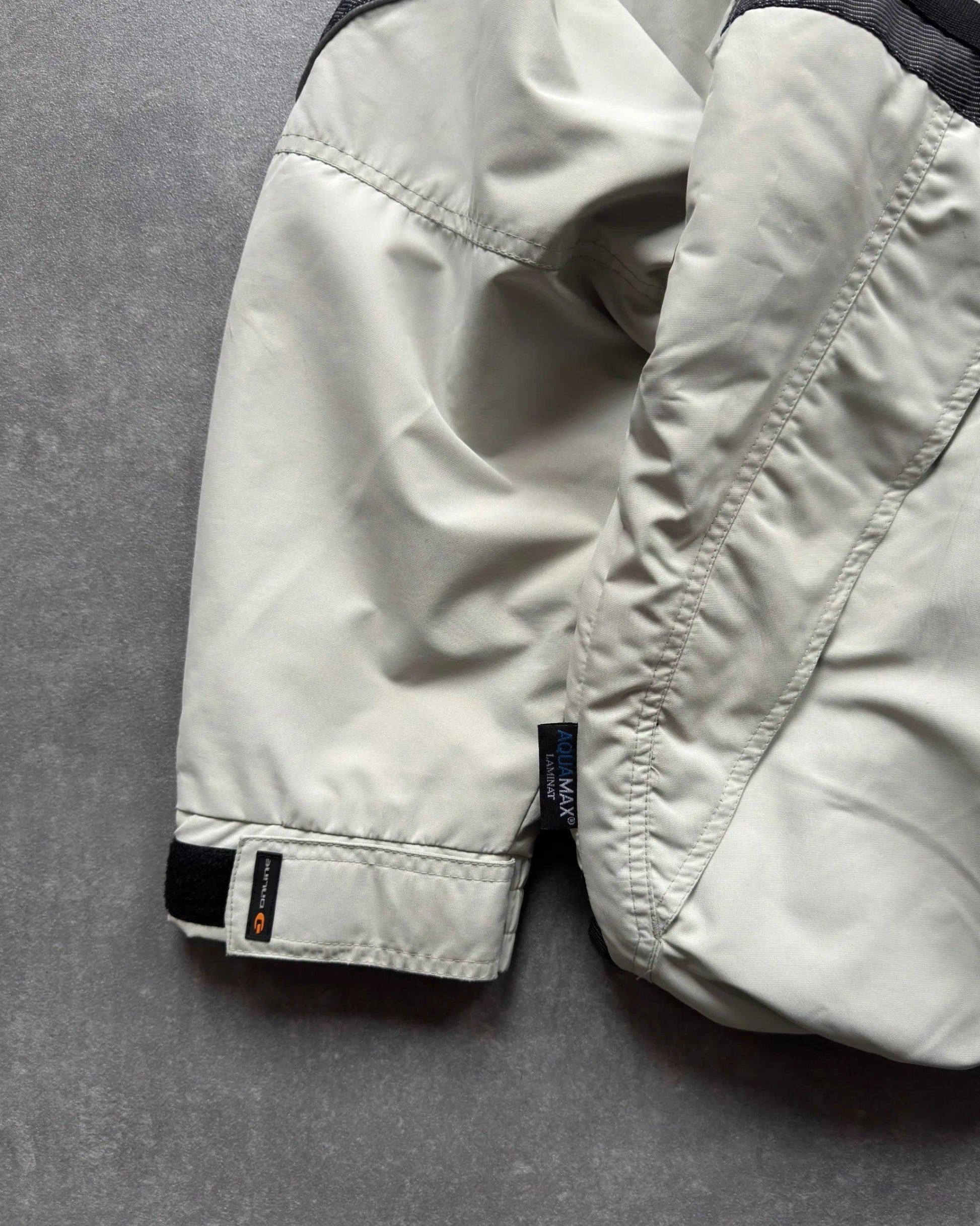 VINTAGE SKI/SNOWBOARD JACKET