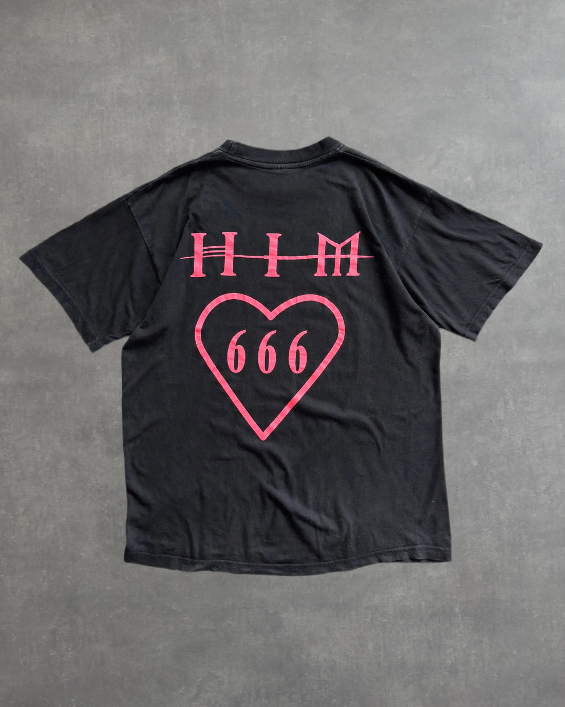VINTAGE BLACK GREATEST LOVESONG TEE - M