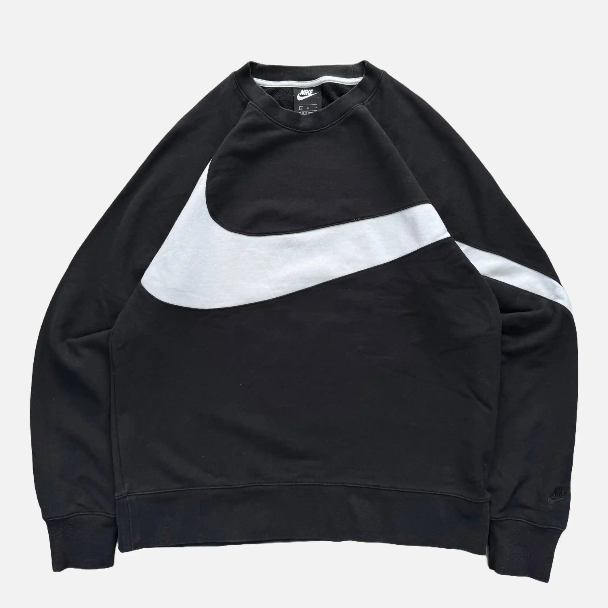 VINTAGE NIKE BIG SWOOSH CREWNECK - L